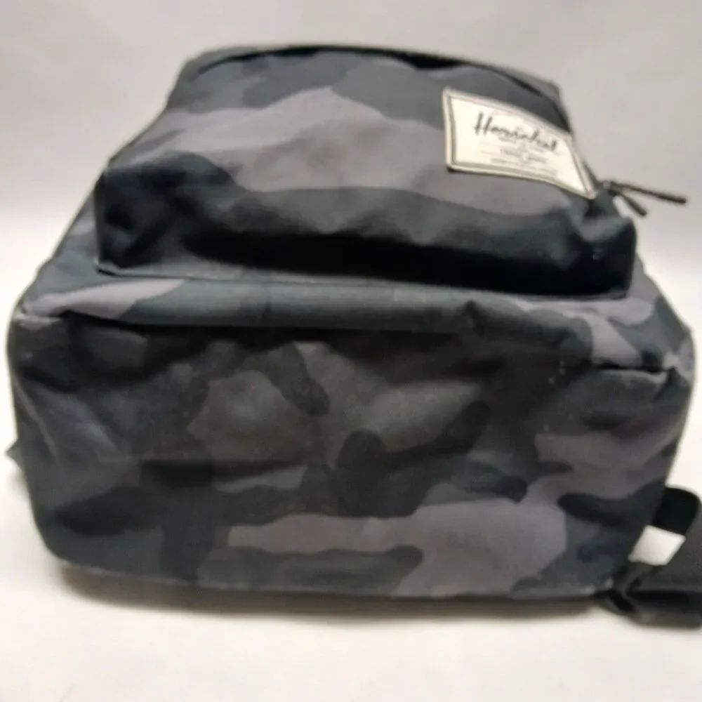 Herschel Supply Co. Classic Backpack Night Camo Black Gray 24L School Bookbag